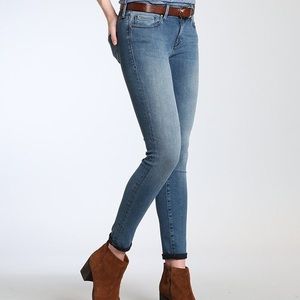 Adriana Light Foggy Blue Tribeca